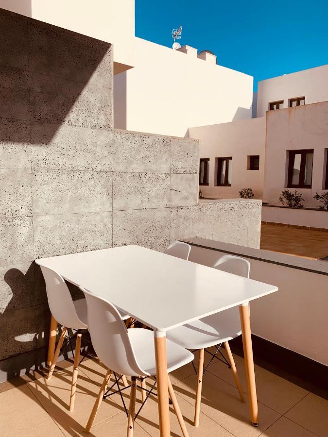 La Casa Roja Appartement Puerto Calero Buitenkant foto