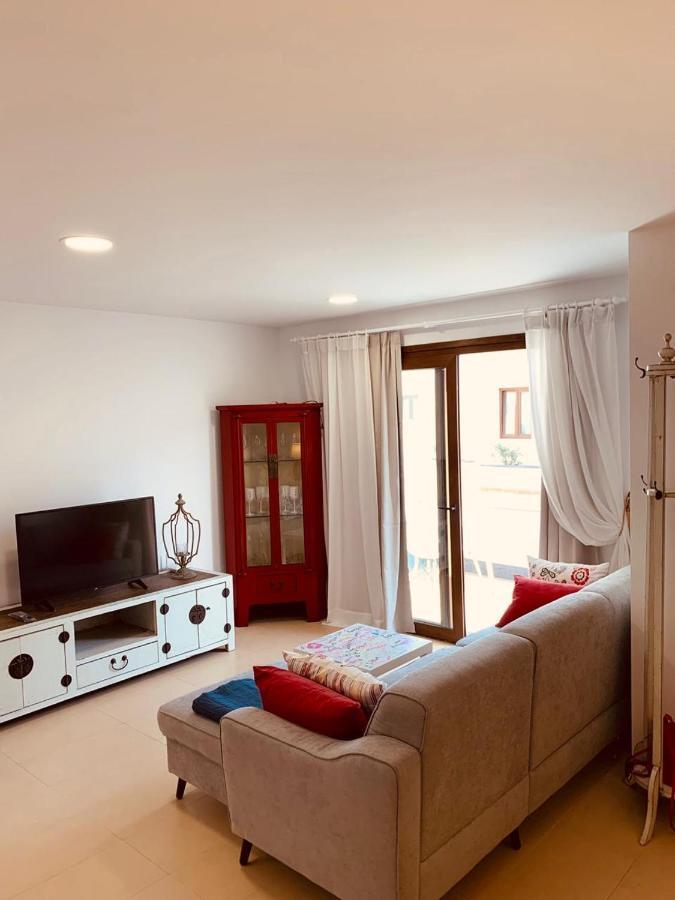 La Casa Roja Appartement Puerto Calero Buitenkant foto